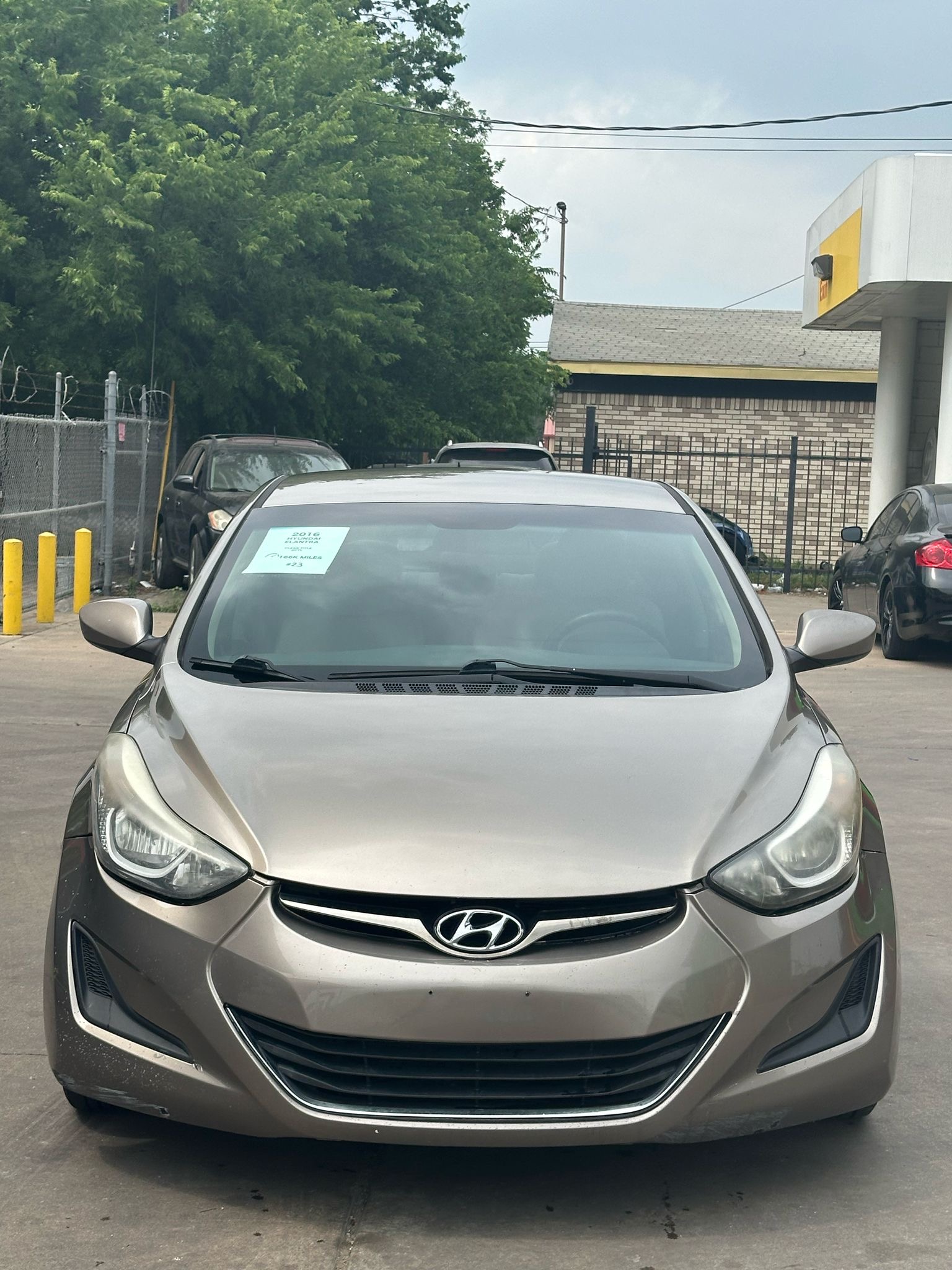 2016 Hyundai Elantra FWD 4 Door Sedan 1.8 4cyl. Gasoline